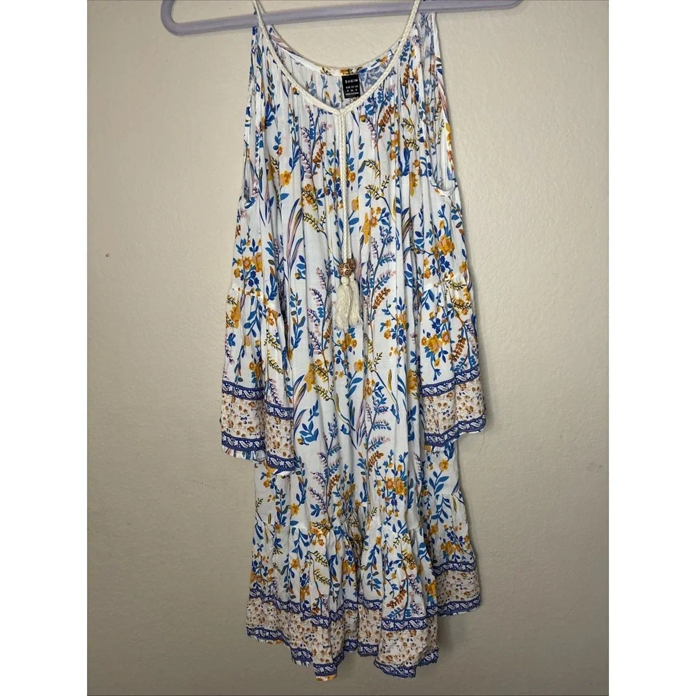 Shein White Floral Knee Length Dress Size Small - Picture 2 of 4